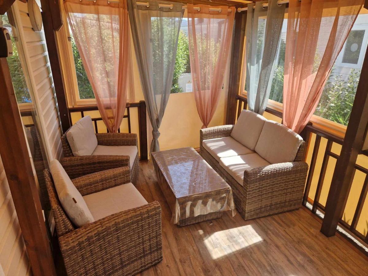 Mobil 8 Couchages Montourey 4 étoiles M Camping